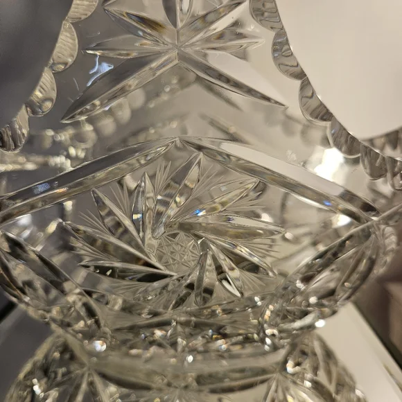 VTG Large Lead Crystal Heavy Cut Glass Basket w/ Stars & Pinwheels